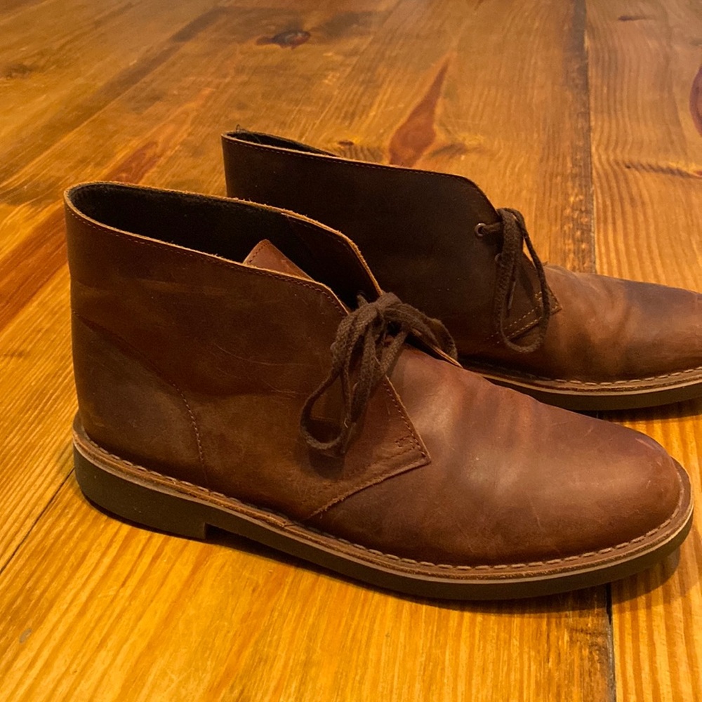 Men’s brown leather lace up ankle boots, Clarks, 10.5, excellent condition